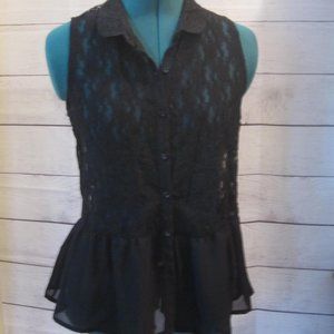 Black H&M White Lace & Chiffon Peplum Button Up